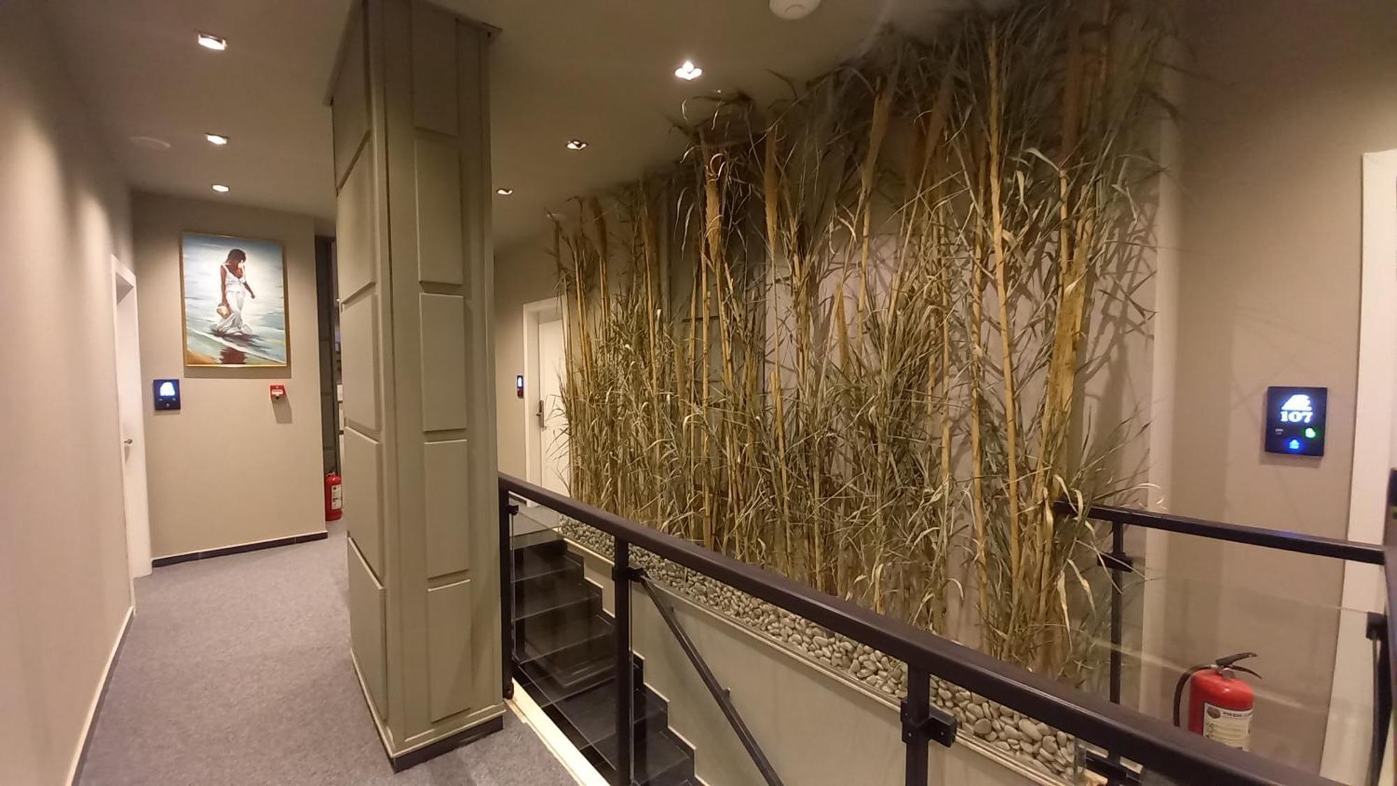 Hotel Aglon Vlore Ngoại thất bức ảnh