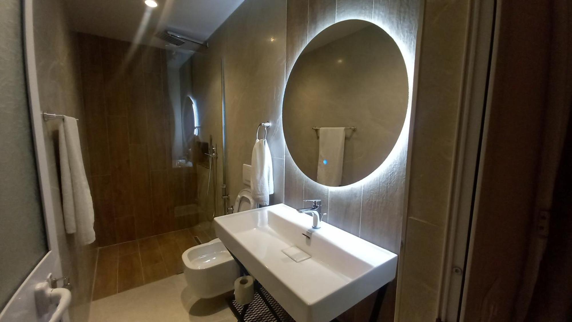 Hotel Aglon Vlore Ngoại thất bức ảnh