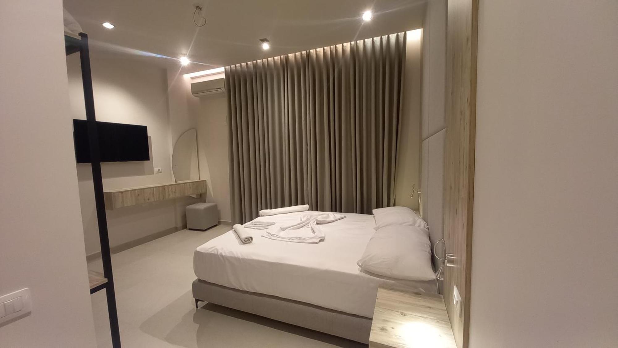Hotel Aglon Vlore Ngoại thất bức ảnh